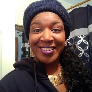 Meet your Posher, Latonya